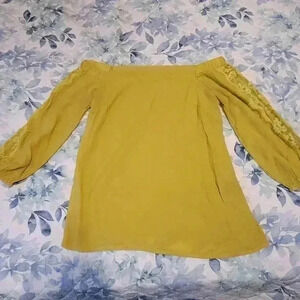 UNIQUE SPECTRUM strapless blouse